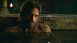 extant_GameOfThrones_3x04-KissedByFire_4056