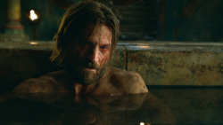 extant_GameOfThrones_3x04-KissedByFire_4060
