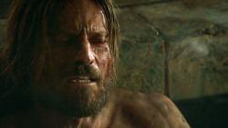 extant_GameOfThrones_3x04-KissedByFire_4127
