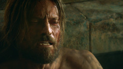 extant_GameOfThrones_3x04-KissedByFire_4128