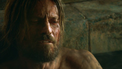 extant_GameOfThrones_3x04-KissedByFire_4129