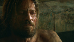 extant_GameOfThrones_3x04-KissedByFire_4130