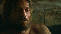 extant_GameOfThrones_3x04-KissedByFire_4135