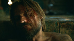 extant_GameOfThrones_3x04-KissedByFire_4172