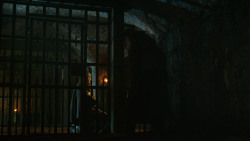 extant_GameOfThrones_3x04-KissedByFire_4254