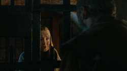 extant_GameOfThrones_3x04-KissedByFire_4260