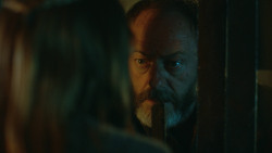 extant_GameOfThrones_3x04-KissedByFire_4272