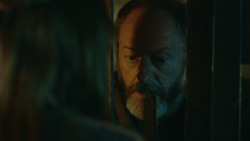 extant_GameOfThrones_3x04-KissedByFire_4285