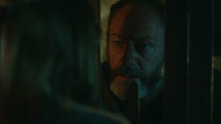 extant_GameOfThrones_3x04-KissedByFire_4286