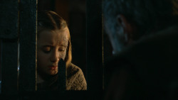 extant_GameOfThrones_3x04-KissedByFire_4288