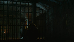 extant_GameOfThrones_3x04-KissedByFire_4298