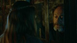 extant_GameOfThrones_3x04-KissedByFire_4319