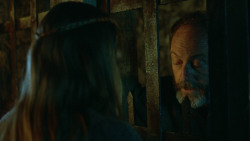 extant_GameOfThrones_3x04-KissedByFire_4322