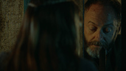 extant_GameOfThrones_3x04-KissedByFire_4337