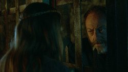 extant_GameOfThrones_3x04-KissedByFire_4347