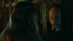 extant_GameOfThrones_3x04-KissedByFire_4351