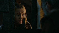 extant_GameOfThrones_3x04-KissedByFire_4356