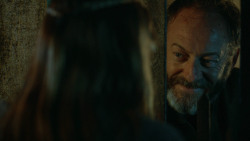 extant_GameOfThrones_3x04-KissedByFire_4361