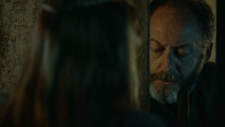 extant_GameOfThrones_3x04-KissedByFire_4372