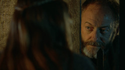 extant_GameOfThrones_3x04-KissedByFire_4388