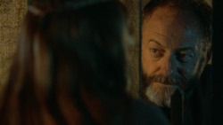 extant_GameOfThrones_3x04-KissedByFire_4395