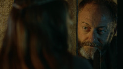 extant_GameOfThrones_3x04-KissedByFire_4397