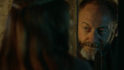 extant_GameOfThrones_3x04-KissedByFire_4398