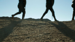 extant_GameOfThrones_3x04-KissedByFire_4402