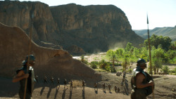 extant_GameOfThrones_3x04-KissedByFire_4418