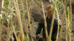 extant_GameOfThrones_3x04-KissedByFire_4437