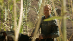 extant_GameOfThrones_3x04-KissedByFire_4439
