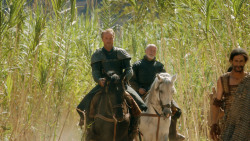 extant_GameOfThrones_3x04-KissedByFire_4453
