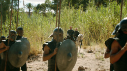 extant_GameOfThrones_3x04-KissedByFire_4461
