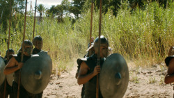 extant_GameOfThrones_3x04-KissedByFire_4462