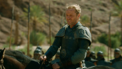 extant_GameOfThrones_3x04-KissedByFire_4472