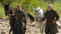 extant_GameOfThrones_3x04-KissedByFire_4493