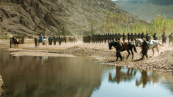 extant_GameOfThrones_3x04-KissedByFire_4502
