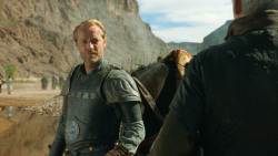 extant_GameOfThrones_3x04-KissedByFire_4523