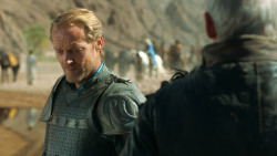 extant_GameOfThrones_3x04-KissedByFire_4530