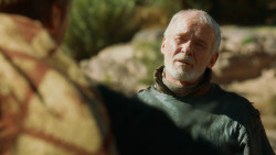 extant_GameOfThrones_3x04-KissedByFire_4534
