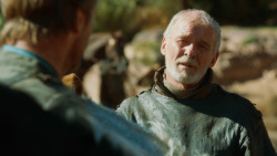 extant_GameOfThrones_3x04-KissedByFire_4543