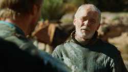 extant_GameOfThrones_3x04-KissedByFire_4546