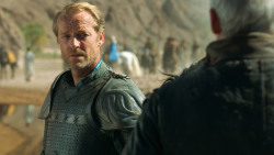 extant_GameOfThrones_3x04-KissedByFire_4547