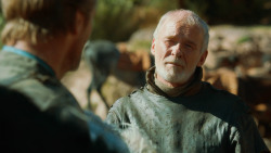 extant_GameOfThrones_3x04-KissedByFire_4551