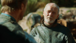 extant_GameOfThrones_3x04-KissedByFire_4552