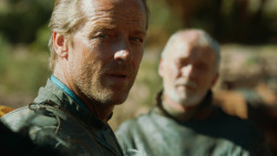 extant_GameOfThrones_3x04-KissedByFire_4557