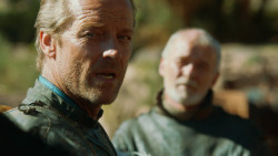 extant_GameOfThrones_3x04-KissedByFire_4559