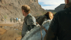 extant_GameOfThrones_3x04-KissedByFire_4563