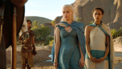 extant_GameOfThrones_3x04-KissedByFire_4585