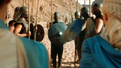 extant_GameOfThrones_3x04-KissedByFire_4606
